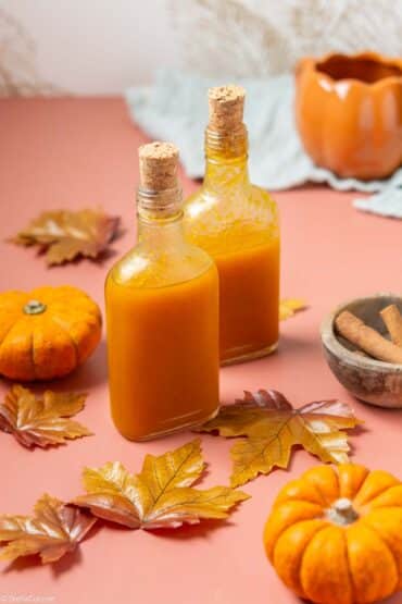 Recette de Pumpkin Spice Sirup ou sirop de citrouille épicé, idéal pour des Pumpkin Spice Latte maison !